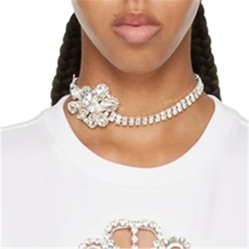 Новое роскошное многослойное сексуальное ожерелье с цепочкой на ключицу из страз для женщин, модное ожерелье с геометрическим кристаллом Оптом